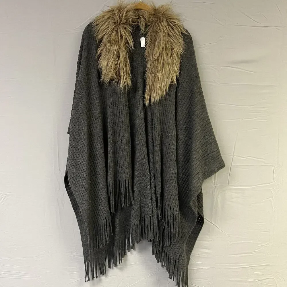 Attention Shawl One Size Fits All‎ Faux Fur Trim Gray Wool Fringe Hem